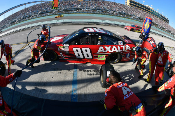 Monster Energy NASCAR Cup Series
Ford EcoBoost 400
Homestead-Miami Speedway, Homestead, FL USA
Sunday 19 November 2017
Dale Earnhardt Jr, Hendrick Motorsports, Axalta Chevrolet SS
World Copyright: Nigel Kinrade
LAT Images Monster Energy NASCAR Cup Series
Ford EcoBoost 400
Homestead-Miami Speedway, Homestead, FL USA
Sunday 19 November 2017
Dale Earnhardt Jr, Hendrick Motorsports, Axalta Chevrolet SS
World Copyright: Nigel Kinrade
LAT Images