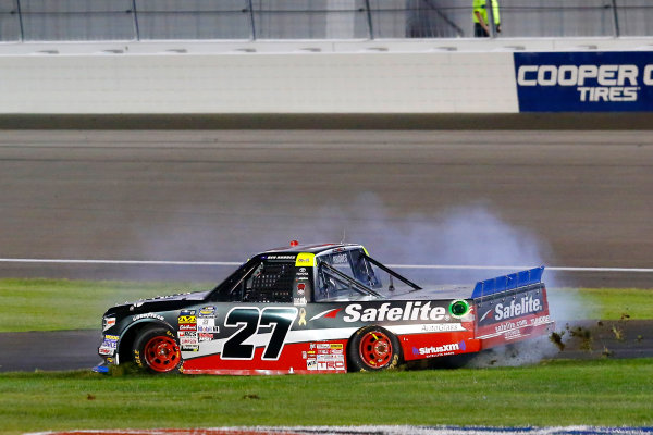 NASCAR Camping World Truck Series
Las Vegas 350
Las Vegas Motor Speedway, Las Vegas, NV USA
Saturday 30 September 2017
Ben Rhodes, Safelite Auto Glass Toyota Tundra celebrates his win with a burnout
World Copyright: Russell LaBounty
LAT Images NASCAR Camping World Truck Series
Las Vegas 350
Las Vegas Motor Speedway, Las Vegas, NV USA
Saturday 30 September 2017
Ben Rhodes, Safelite Auto Glass Toyota Tundra celebrates his win with a burnout
World Copyright: Russell LaBounty
LAT Images