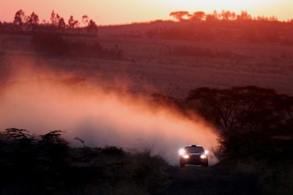 2000 World Rally Championship
Round 3, Safari WRC
25th - 27th Feb 2000
Richard Burns, Subaru Impreza - action.
Photo: McKlein
Tel: +44 (0)181 251 3000
Fax: +44 (0)181 251 3001
Somerset House,
Somerset Road,
Teddington,
Middlesex,
TW11 8RU
United Kingdon.