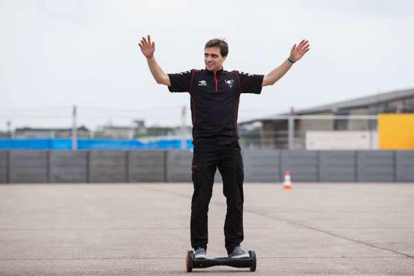 2014/2015 FIA Formula E Championship.
Berlin ePrix, Berlin Tempelhof Airport, Germany.
Thursday 21 May 2015
Jerome D'Ambrosio (BEL)/Dragon Racing - Spark-Renault SRT_01E on a hovertrax.
Photo: Andrew Ferraro/LAT/Formula E
ref: Digital Image _FER0920
2014/2015 FIA Formula E Championship.
Berlin ePrix, Berlin Tempelhof Airport, Germany.
Thursday 21 May 2015
Jerome D'Ambrosio (BEL)/Dragon Racing - Spark-Renault SRT_01E on a hovertrax.
Photo: Andrew Ferraro/LAT/Formula E
ref: Digital Image _FER0920