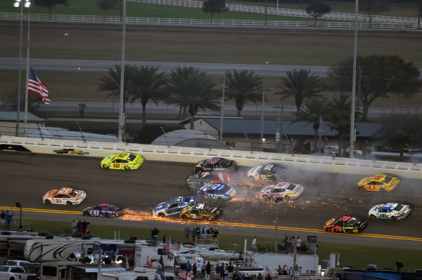 Monster Energy NASCAR Cup Series
Daytona 500
Daytona International Speedway, Daytona Beach, FL USA
Sunday 18 February 2018
Kurt Busch, Stewart-Haas Racing, Haas Automation/Monster Energy Ford Fusion and Ryan Blaney, Team Penske, Menards/Peak Ford Fusion wreck
World Copyright: Nigel Kinrade
LAT Images Monster Energy NASCAR Cup Series
Daytona 500
Daytona International Speedway, Daytona Beach, FL USA
Sunday 18 February 2018
Kurt Busch, Stewart-Haas Racing, Haas Automation/Monster Energy Ford Fusion and Ryan Blaney, Team Penske, Menards/Peak Ford Fusion wreck
World Copyright: Nigel Kinrade
LAT Images