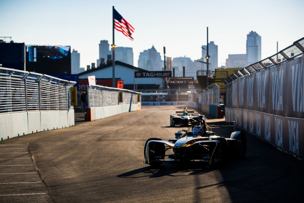 2016/2017 FIA Formula E Championship.
Round 10 - New York City ePrix, Brooklyn, New York, USA.
Sunday 16 July 2017.
Maro Engel (GER), Venturi, Spark-Venturi, Venturi VM200-FE-02.
Photo: Sam Bloxham/LAT/Formula E
ref: Digital Image _J6I4160