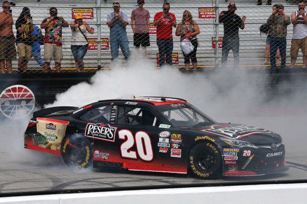 NASCAR Xfinity Series
Fitzgerald Glider Kits 300
Bristol Motor Speedway, Bristol, TN USA
Saturday 22 April 2017
Erik Jones, Reser's American Classic Toyota Camry
World Copyright: Matthew T. Thacker
LAT Images
ref: Digital Image 17BMS1mt1380