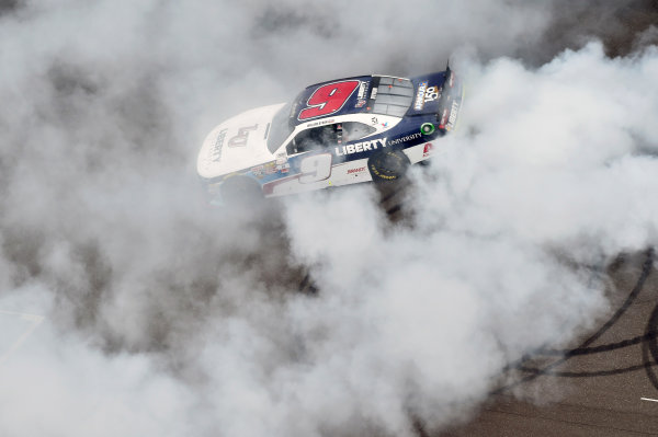 NASCAR XFINITY Series
Lilly Diabetes 250
Indianapolis Motor Speedway, Indianapolis, IN USA
Saturday 22 July 2017
William Byron, Liberty University Chevrolet Camaro celebrates his win
World Copyright: Nigel Kinrade
LAT Images NASCAR XFINITY Series
Lilly Diabetes 250
Indianapolis Motor Speedway, Indianapolis, IN USA
Saturday 22 July 2017
William Byron, Liberty University Chevrolet Camaro celebrates his win
World Copyright: Nigel Kinrade
LAT Images