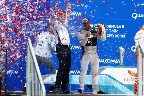 2016/2017 FIA Formula E Championship.
Round 10 - New York City ePrix, Brooklyn, New York, USA.
Sunday 16 July 2017.
Sam Bird (GBR), DS Virgin Racing, Spark-Citroen, Virgin DSV-02, celebrates on the podium after winning the race.
Photo: Alastair Staley/LAT/Formula E
ref: Digital Image _R3I1743