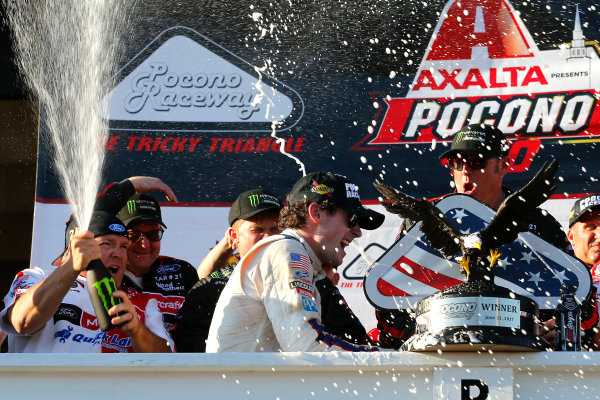 Monster Energy NASCAR Cup Series
AXALTA presents the Pocono 400
Pocono Raceway, Long Pond, PA USA
Sunday 11 June 2017
Ryan Blaney, Wood Brothers Racing, Motorcraft/Quick Lane Tire & Auto Center Ford Fusion celebrates in victory lane
World Copyright: Russell LaBounty
LAT Images
ref: Digital Image 17POC1rl_05340 Monster Energy NASCAR Cup Series
AXALTA presents the Pocono 400
Pocono Raceway, Long Pond, PA USA
Sunday 11 June 2017
Ryan Blaney, Wood Brothers Racing, Motorcraft/Quick Lane Tire & Auto Center Ford Fusion celebrates in victory lane
World Copyright: Russell LaBounty
LAT Images
ref: Digital Image 17POC1rl_05340