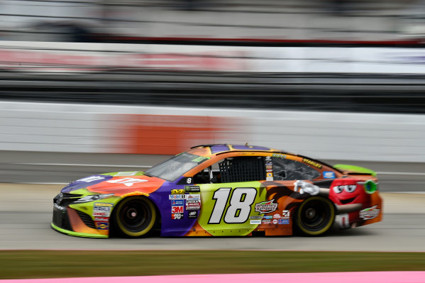 Monster Energy NASCAR Cup Series
First Data 500
Martinsville Speedway, Martinsville VA USA
Saturday 28 October 2017
Kyle Busch, Joe Gibbs Racing, M&M's Halloween Toyota Camry
World Copyright: Scott R LePage
LAT Images
ref: Digital Image lepage-171028-mart-3591 Monster Energy NASCAR Cup Series
First Data 500
Martinsville Speedway, Martinsville VA USA
Saturday 28 October 2017
Kyle Busch, Joe Gibbs Racing, M&M's Halloween Toyota Camry
World Copyright: Scott R LePage
LAT Images
ref: Digital Image lepage-171028-mart-3591