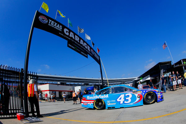Monster Energy NASCAR Cup Series
AAA Texas 500
Texas Motor Speedway
Fort Worth, TX USA
Saturday 4 November 2017
Aric Almirola, Richard Petty Motorsports, Smithfield Ford Fusion
World Copyright: Russell LaBounty
LAT Images Monster Energy NASCAR Cup Series
AAA Texas 500
Texas Motor Speedway
Fort Worth, TX USA
Saturday 4 November 2017
Aric Almirola, Richard Petty Motorsports, Smithfield Ford Fusion
World Copyright: Russell LaBounty
LAT Images