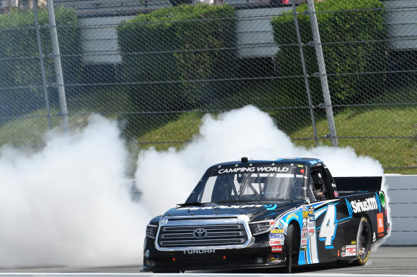 NASCAR Camping World Truck Series
Overton?s 150
Pocono Raceway, Long Pond, PA USA
Saturday 29 July 2017
Christopher Bell, SiriusXM Toyota Tundra, does a burnout after winning
World Copyright: John K Harrelson
LAT Images NASCAR Camping World Truck Series
Overton?s 150
Pocono Raceway, Long Pond, PA USA
Saturday 29 July 2017
Christopher Bell, SiriusXM Toyota Tundra, does a burnout after winning
World Copyright: John K Harrelson
LAT Images