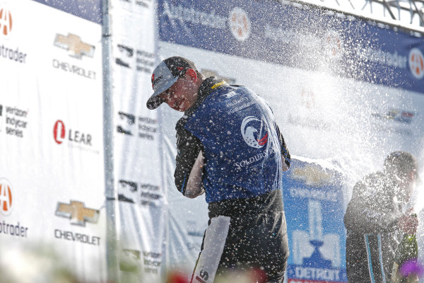 Verizon IndyCar Series
Chevrolet Detroit Grand Prix Race 2
Raceway at Belle Isle Park, Detroit, MI USA
Sunday 4 June 2017
Graham Rahal, Rahal Letterman Lanigan Racing Honda, Josef Newgarden, Team Penske Chevrolet, Will Power, Team Penske Chevrolet celebrate with champagne on the podium
World Copyright: Phillip Abbott
LAT Images