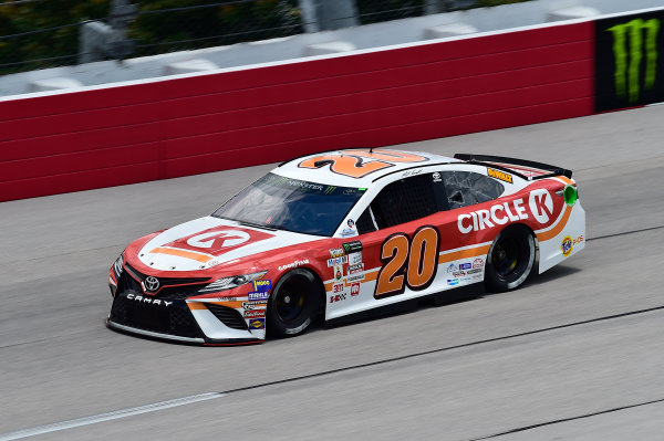 Monster Energy NASCAR Cup Series
Bojangles' Southern 500
Darlington Raceway, Darlington, SC USA
Friday 1 September 2017
Matt Kenseth, Joe Gibbs Racing, Circle K Toyota Camry
World Copyright: LAT Images
Monster Energy NASCAR Cup Series
Bojangles' Southern 500
Darlington Raceway, Darlington, SC USA
Friday 1 September 2017
Matt Kenseth, Joe Gibbs Racing, Circle K Toyota Camry
World Copyright: LAT Images