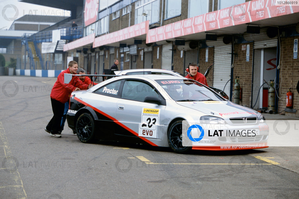 2005 British Touring Car Championship BTCC Testing Donington Park 2005-british-touring-car-championship-btcc-testing-donington-park
