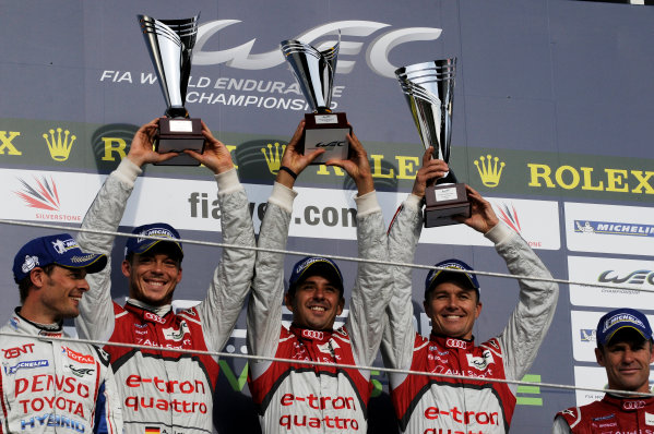 Silverstone, England. 24th - 26th August 2012. Rd 4.
Alexander Wurz, Toyota Racing, Toyota TS030 Hybrid, Andre Lotterer (GER), Marcel Fassler (CHE), Benoit Treluyer (FRA), Audi Sport Team Joest, Audi R18 E-Tron Quatrro, Portrait, Podium,
World Copyright: Chris Bird/LAT Photographic.
Ref: _CJB8610 Silverstone, England. 24th - 26th August 2012. Rd 4.
Alexander Wurz, Toyota Racing, Toyota TS030 Hybrid, Andre Lotterer (GER), Marcel Fassler (CHE), Benoit Treluyer (FRA), Audi Sport Team Joest, Audi R18 E-Tron Quatrro, Portrait, Podium,
World Copyright: Chris Bird/LAT Photographic.
Ref: _CJB8610