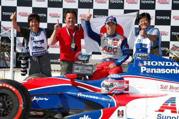 19-21 April, 2013, Long Beach, California, USA
Winner Takuma Sato with Japanese journalist friends Kazuki Saito, Masahiko Amano, and Hiro Matsumoto
© 2013, Michael L. Levitt
LAT Photo USA. 19-21 April, 2013, Long Beach, California, USA
Winner Takuma Sato with Japanese journalist friends Kazuki Saito, Masahiko Amano, and Hiro Matsumoto
© 2013, Michael L. Levitt
LAT Photo USA.