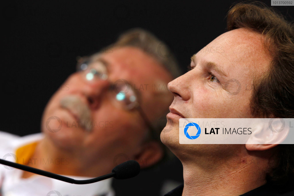 Interlagos, Sao Paulo, Brazil.
25th November 2011.
Christian Horner, Team Principal, Red Bull Racing and Jean-Francois Caubet, Managing Director, Renault Sport. Portrait. Press Conferences.
World Copyright:Charles Coates/LAT Photographic
ref: Digital Image _X5J0433 Interlagos, Sao Paulo, Brazil.
25th November 2011.
Christian Horner, Team Principal, Red Bull Racing and Jean-Francois Caubet, Managing Director, Renault Sport. Portrait. Press Conferences.
World Copyright:Charles Coates/LAT Photographic
ref: Digital Image _X5J0433