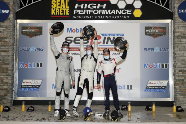 #52 PR1 Mathiasen Motorsports ORECA LMP2 07, LMP2: Patrick Kelly, Simon Trummer, Scott Huffaker, podium #52 PR1 Mathiasen Motorsports ORECA LMP2 07, LMP2: Patrick Kelly, Simon Trummer, Scott Huffaker, podium