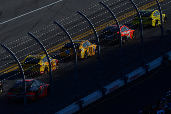 13-21 February, 2016, Daytona Beach, Florida USA
Matt Kenseth, Dollar General Toyota Camry, Martin Truex Jr, Furniture Row Toyota Camry, Kyle Busch, M&M's 75 Toyota Camry and Joey Logano speed to turn one as the west side of the track falls into shadow in the closing laps.
?2016, F. Peirce Williams
LAT Photo USA 13-21 February, 2016, Daytona Beach, Florida USA
Matt Kenseth, Dollar General Toyota Camry, Martin Truex Jr, Furniture Row Toyota Camry, Kyle Busch, M&M's 75 Toyota Camry and Joey Logano speed to turn one as the west side of the track falls into shadow in the closing laps.
?2016, F. Peirce Williams
LAT Photo USA