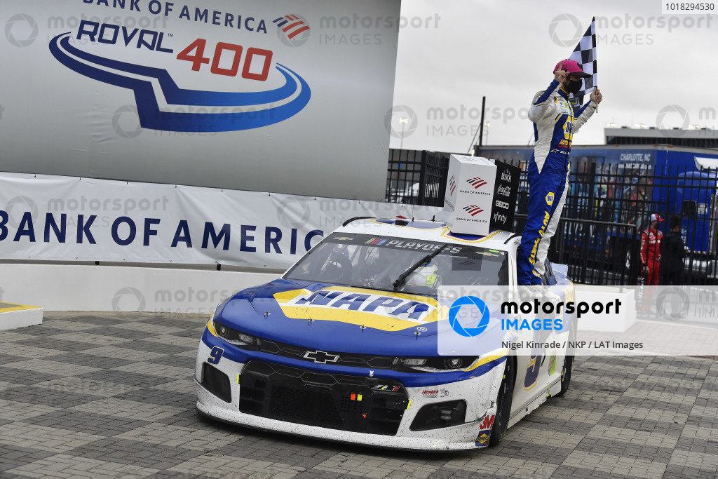#9: Chase Elliott, Hendrick Motorsports, Chevrolet Camaro NAPA Auto Parts celebrates his win #9: Chase Elliott, Hendrick Motorsports, Chevrolet Camaro NAPA Auto Parts celebrates his win