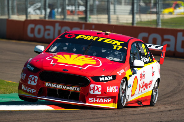 2017 Supercars Championship Round 7. 
Townsville 400, Reid Park, Townsville, Queensland, Australia.
Friday 7th July to Sunday 9th July 2017.
Scott McLaughlin drives the #17 Shell V-Power Racing Team Ford Falcon FGX.
World Copyright: Daniel Kalisz/ LAT Images
Ref: Digital Image 070717_VASCR7_DKIMG_414.jpg