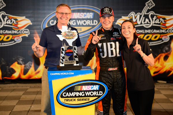 NASCAR Camping World Truck Series
winstaronlinegaming.com 400
Texas Motor Speedway, Ft. Worth, TX USA
Friday 9 June 2017
Christopher Bell, JBL Toyota Tundra, celebrates in Victory Lane.
World Copyright: John K Harrelson
LAT Images
ref: Digital Image 17TEX2jh_02491 NASCAR Camping World Truck Series
winstaronlinegaming.com 400
Texas Motor Speedway, Ft. Worth, TX USA
Friday 9 June 2017
Christopher Bell, JBL Toyota Tundra, celebrates in Victory Lane.
World Copyright: John K Harrelson
LAT Images
ref: Digital Image 17TEX2jh_02491