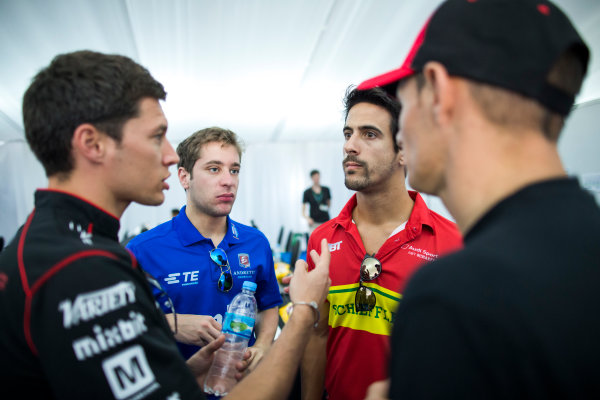 2015/2016 FIA Formula E Championship.
Buenos Aires ePrix, Buenos Aires, Argentina.
Friday 5 February 2016.
Loic Duval (FRA), Dragon Racing - Venturi VM200-FE-01, Robin Frijns (NLD), Andretti - Spark SRT_01E, Lucas Di Grassi (BRA), ABT Audi Sport FE01 and Stephane Sarrazin (FRA), Venturi VM200-FE-01.
Photo: Zak Mauger/LAT/Formula E
ref: Digital Image _L0U9945