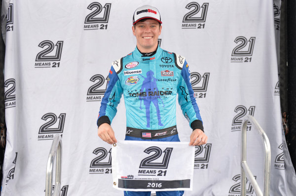 30 September-1 October, 2016, Dover, Delaware USA
Erik Jones, GameStop/Rise of the Tomb Raider: 20 Year Celebration Toyota Camry (20) wins the pole for the Drive Sober 200 at Dover International Speedway.
?2016, John Harrelson / LAT Photo USA 30 September-1 October, 2016, Dover, Delaware USA
Erik Jones, GameStop/Rise of the Tomb Raider: 20 Year Celebration Toyota Camry (20) wins the pole for the Drive Sober 200 at Dover International Speedway.
?2016, John Harrelson / LAT Photo USA