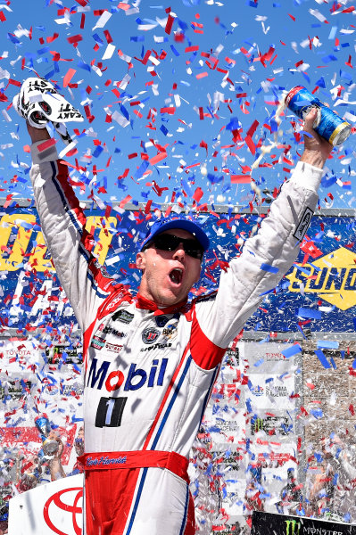 Monster Energy NASCAR Cup Series
Toyota/Save Mart 350
Sonoma Raceway, Sonoma, CA USA
Sunday 25 June 2017
Kevin Harvick, Stewart-Haas Racing, Mobil 1 Ford Fusion wins Sonoma.
World Copyright: Rusty Jarrett
LAT Images Monster Energy NASCAR Cup Series
Toyota/Save Mart 350
Sonoma Raceway, Sonoma, CA USA
Sunday 25 June 2017
Kevin Harvick, Stewart-Haas Racing, Mobil 1 Ford Fusion wins Sonoma.
World Copyright: Rusty Jarrett
LAT Images