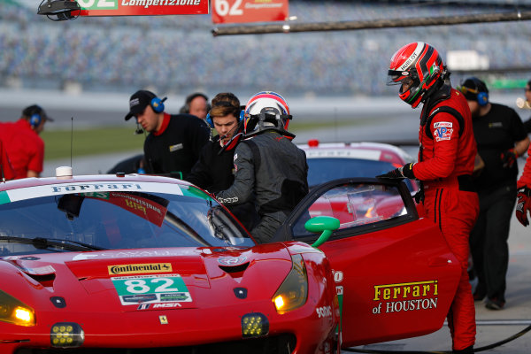 IMSA WeatherTech SportsCar Championship
The Roar Before the Rolex 24
Daytona International Speedway
Daytona Beach, FL USA
Sunday 7 January 2018
#82 Risi Competizione Ferrari 488 GT3, GTD: Ricardo Perez de Lara, Martin Fuentes, Santiago Creel, Miguel Molina
World Copyright: Michael L. Levitt
LAT Images IMSA WeatherTech SportsCar Championship
The Roar Before the Rolex 24
Daytona International Speedway
Daytona Beach, FL USA
Sunday 7 January 2018
#82 Risi Competizione Ferrari 488 GT3, GTD: Ricardo Perez de Lara, Martin Fuentes, Santiago Creel, Miguel Molina
World Copyright: Michael L. Levitt
LAT Images