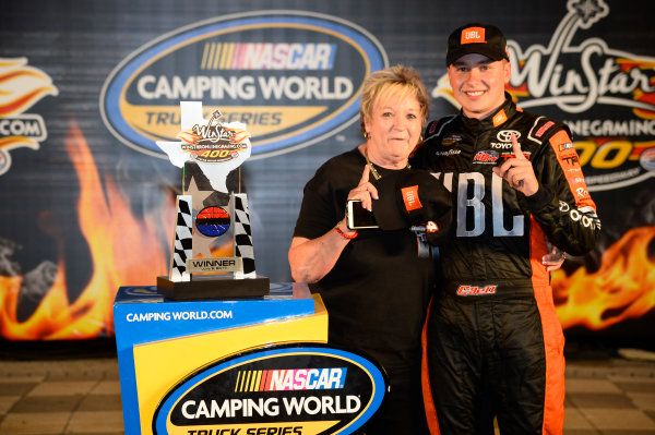 NASCAR Camping World Truck Series
winstaronlinegaming.com 400
Texas Motor Speedway, Ft. Worth, TX USA
Friday 9 June 2017
Christopher Bell, JBL Toyota Tundra, celebrates in Victory Lane.
World Copyright: John K Harrelson
LAT Images
ref: Digital Image 17TEX2jh_02501