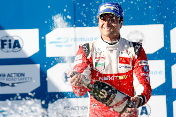 2014/2015 FIA Formula E Championship.
Nelson Piquet Jr (BRA)/China Racing - Spark-Renault SRT_01E
Long Beach ePrix, Long Beach, California, United States of America.
Sunday 5 April 2015
Photo: Al Staley/LAT/Formula E
ref: Digital Image _R6T8716
2014/2015 FIA Formula E Championship.
Nelson Piquet Jr (BRA)/China Racing - Spark-Renault SRT_01E
Long Beach ePrix, Long Beach, California, United States of America.
Sunday 5 April 2015
Photo: Al Staley/LAT/Formula E
ref: Digital Image _R6T8716