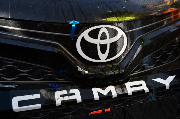 2017 Monster Energy NASCAR Cup Series - Kobalt 400
Las Vegas Motor Speedway - Las Vegas, NV USA
Sunday 12 March 2017
Martin Truex Jr, Bass Pro Shops/TRACKER BOATS Toyota Camry celebrates his win in Victory Lane
World Copyright: Nigel Kinrade/LAT Images
ref: Digital Image 17LAS1nk07485 2017 Monster Energy NASCAR Cup Series - Kobalt 400
Las Vegas Motor Speedway - Las Vegas, NV USA
Sunday 12 March 2017
Martin Truex Jr, Bass Pro Shops/TRACKER BOATS Toyota Camry celebrates his win in Victory Lane
World Copyright: Nigel Kinrade/LAT Images
ref: Digital Image 17LAS1nk07485
