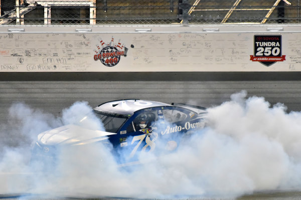 Monster Energy NASCAR Cup Series
Go Bowling 400
Kansas Speedway, Kansas City, KS USA
Saturday 13 May 2017
Martin Truex Jr, Furniture Row Racing, Auto-Owners Insurance Toyota Camry celebrates his win with a burnout
World Copyright: Nigel Kinrade
LAT Images
ref: Digital Image 17KAN1nk10390 Monster Energy NASCAR Cup Series
Go Bowling 400
Kansas Speedway, Kansas City, KS USA
Saturday 13 May 2017
Martin Truex Jr, Furniture Row Racing, Auto-Owners Insurance Toyota Camry celebrates his win with a burnout
World Copyright: Nigel Kinrade
LAT Images
ref: Digital Image 17KAN1nk10390