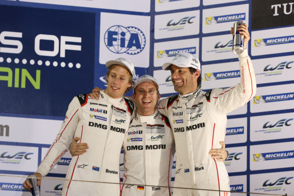 2015 FIA World Endurance Championship,
Bahrain International Circuit, Bahrain.
19th - 21st November 2015.
Timo Bernhard / Mark Webber / Brendon Hartley Porsche Team Porsche 919 Hybrid
World Copyright: Jakob Ebrey / LAT Photographic.