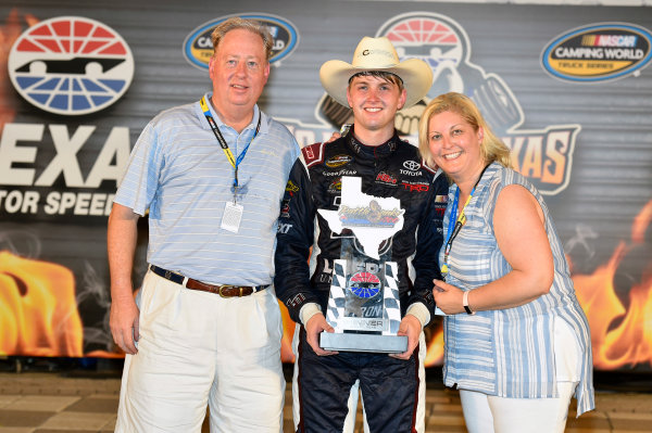 9-10 June, 2016, Fort Worth, Texas USA
William Byron celebrates his win in Victory Lane
? 2016, Nigel Kinrade
LAT Photo USA 9-10 June, 2016, Fort Worth, Texas USA
William Byron celebrates his win in Victory Lane
? 2016, Nigel Kinrade
LAT Photo USA