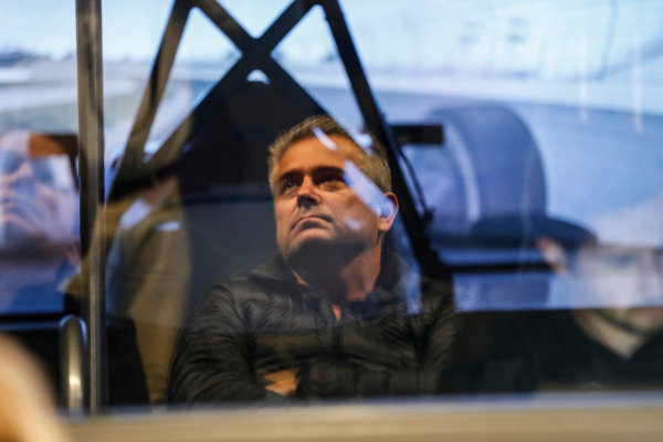 2017 Verizon IndyCar Series
Fernando Alonso Simulator Test at HPD-I
Brownsburg, Indiana, USA
Tuesday 25 April 2017
Fernando Alonso in the Honda Performance Development simulator while Gil de Ferran watches and is reflected in the control room window
World Copyright: Michael L. Levitt
LAT Images 2017 Verizon IndyCar Series
Fernando Alonso Simulator Test at HPD-I
Brownsburg, Indiana, USA
Tuesday 25 April 2017
Fernando Alonso in the Honda Performance Development simulator while Gil de Ferran watches and is reflected in the control room window
World Copyright: Michael L. Levitt
LAT Images