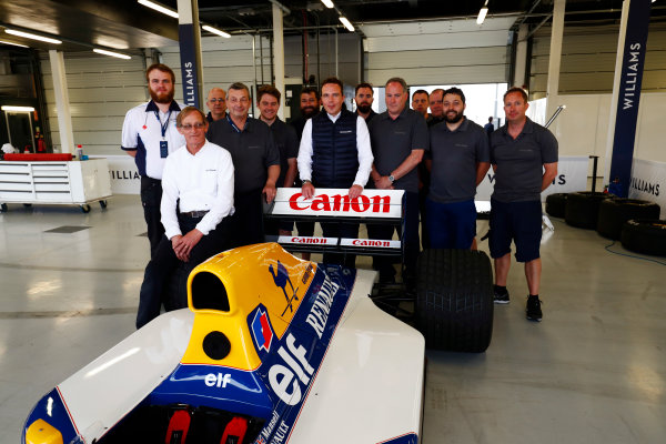 Williams 40 Event
Silverstone, Northants, UK
Friday 2 June 2017.
A group photo next to the Williams FW14B Renault. Dickie Stanford sits on the right rear wheel, and Jonathan Williams stands behind the rear wing.
World Copyright: Sam Bloxham/LAT Images
ref: Digital Image _W6I6819