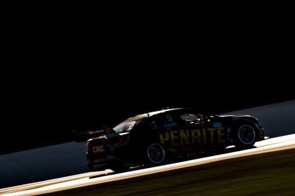 2017 Supercars Championship Round 4. 
Perth SuperSprint, Barbagallo Raceway, Western Australia, Australia.
Friday May 5th to Sunday May 7th 2017.
David Reynolds drives the #9 Erebus Motorsport Penrith Racing Holden Commodore VF.
World Copyright: Daniel Kalisz/LAT Images
Ref: Digital Image 050517_VASCR4_DKIMG_1695.JPG