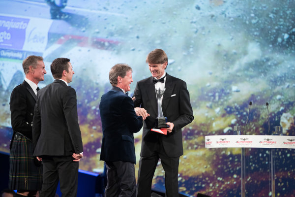 2017 Autosport Awards
Grosvenor House Hotel, Park Lane, London.
Sunday 3 December 2017.
Marcus Gronholm presents the Rally Car of the Year Award for the Ford Fiesta RS WRC to Malcolm Wilson.
World Copyright: Zak Mauger/LAT Images
ref: Digital Image _O3I7039 2017 Autosport Awards
Grosvenor House Hotel, Park Lane, London.
Sunday 3 December 2017.
Marcus Gronholm presents the Rally Car of the Year Award for the Ford Fiesta RS WRC to Malcolm Wilson.
World Copyright: Zak Mauger/LAT Images
ref: Digital Image _O3I7039
