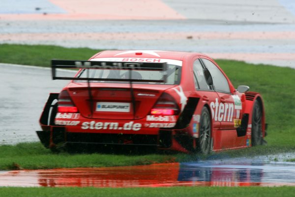 2006 DTM Championship.
Round 2, Eurospeedway Lausitzring. 28th - 30th April 2006.
Jean Alesi (FRA), Persson Motorsport AMG-Mercedes, AMG-Mercedes C-Klasse, running wide over the grass, spinning off
World Copyright: Miltenburg/xpb
cc/LAT
ref: Digital Image Only