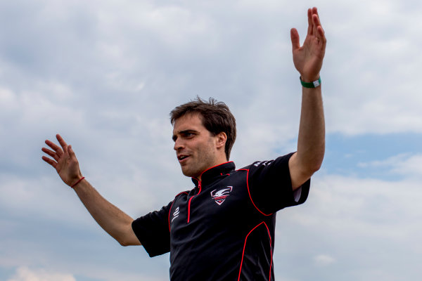 2014/2015 FIA Formula E Championship.
Berlin ePrix, Berlin Tempelhof Airport, Germany.
Thursday 21 May 2015
Jerome D'Ambrosio (BEL)/Dragon Racing - Spark-Renault SRT_01E on a hovertrax.
Photo: Zak Mauger/LAT/Formula E
ref: Digital Image _L0U6587
2014/2015 FIA Formula E Championship.
Berlin ePrix, Berlin Tempelhof Airport, Germany.
Thursday 21 May 2015
Jerome D'Ambrosio (BEL)/Dragon Racing - Spark-Renault SRT_01E on a hovertrax.
Photo: Zak Mauger/LAT/Formula E
ref: Digital Image _L0U6587