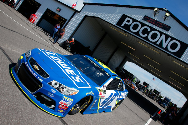 Monster Energy NASCAR Cup Series
AXALTA presents the Pocono 400
Pocono Raceway, Long Pond, PA USA
Friday 9 June 2017
Jimmie Johnson, Hendrick Motorsports, Lowe's Chevrolet SS
World Copyright: Lesley Ann Miller
LAT Images
ref: Digital Image lam_170609POC10098