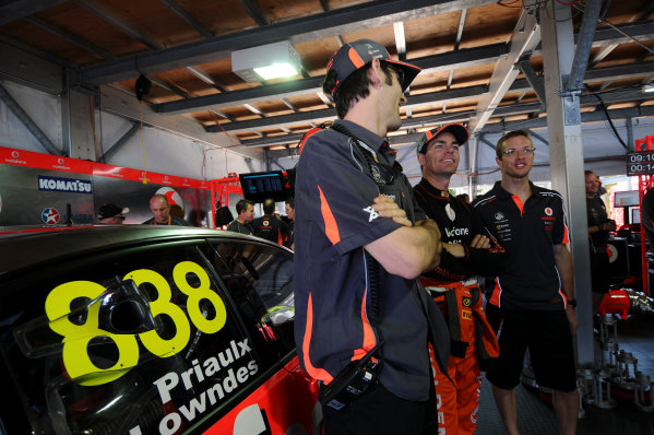 Race engineer Jeromy Moore, Craig Lowndes and Sebastien Bourdais of Triple Eight Racing chat during the Armor All Gold Coast 600, event 11 of the 2011 V8 Supercars Championship at the Queensland Raceway, Ipswich, Queensland, October 21, 2011.
World Copyright: Mark Horsburgh/LAT Photographic
ref: 88-Bourdais-EV11-11-1838 Race engineer Jeromy Moore, Craig Lowndes and Sebastien Bourdais of Triple Eight Racing chat during the Armor All Gold Coast 600, event 11 of the 2011 V8 Supercars Championship at the Queensland Raceway, Ipswich, Queensland, October 21, 2011.
World Copyright: Mark Horsburgh/LAT Photographic
ref: 88-Bourdais-EV11-11-1838