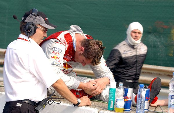 2004 DTM Championship
Zandvoort, Netherlands. 4th - 5th September.
Mattias Ekstrom (Abt Sportsline Audi A4) with an Audi team member as he waits to get news on Peter Dumbreck's acciddent.
World Copyright: Andre Irlmeier/LAT Photographic
ref: Digital Image Only 2004 DTM Championship
Zandvoort, Netherlands. 4th - 5th September.
Mattias Ekstrom (Abt Sportsline Audi A4) with an Audi team member as he waits to get news on Peter Dumbreck's acciddent.
World Copyright: Andre Irlmeier/LAT Photographic
ref: Digital Image Only